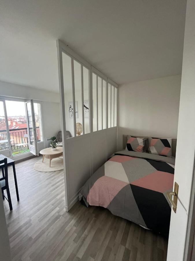 Lumineux Studio Avec Balcon / Cosy Flat With Balcony Apartment Villejuif Exterior photo